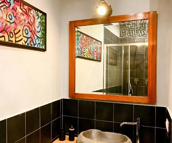 Urban Blue ゲストハウス *