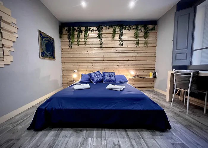 ゲストハウス Urban Blue