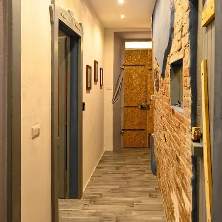 Urban Blue Гостьовий будинок *