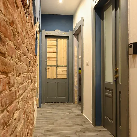 Гостьовий будинок Urban Blue